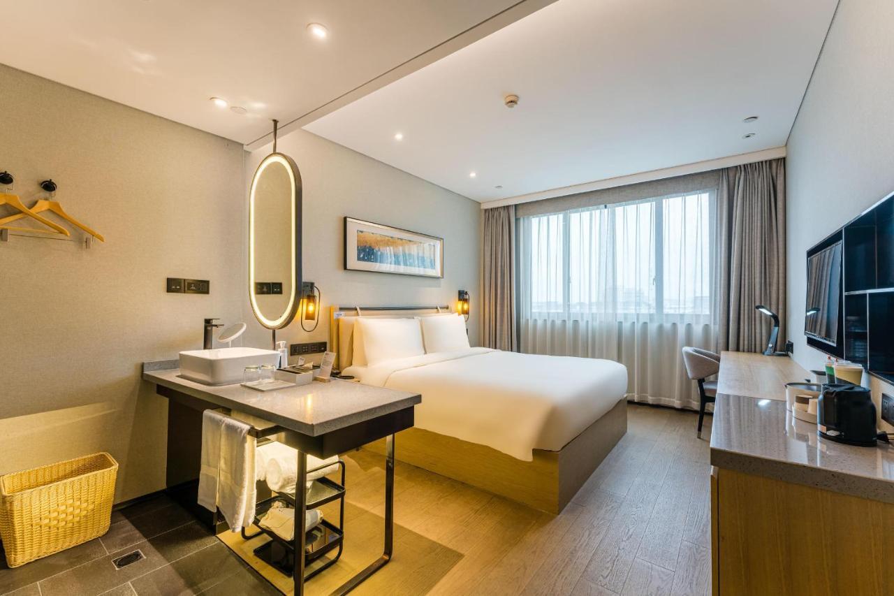 Atour X Pudong Zhangjiang Park Hotel 3*